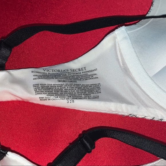 Victoria Secret Bombshell Lace Plunge Push Up Bra - Picture 9 of 11